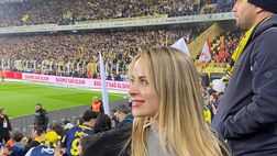 Vigilia di Natale, lo spettacolo del derby di Istanbul: stadio pieno e grande rivalità