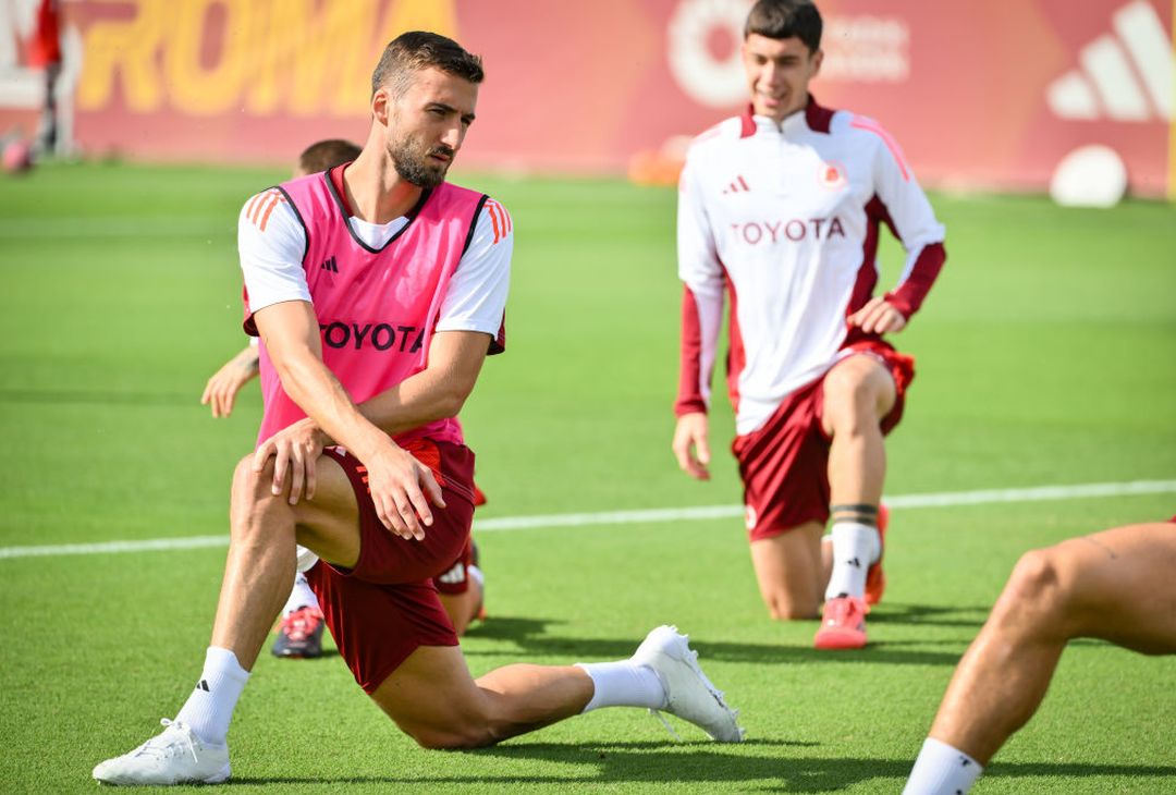 Trigoria, la ripresa degli allenamenti senza i nazionali – FOTO GALLERY - immagine 33