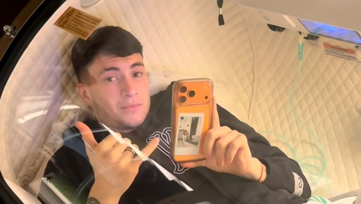 Soulé, continua il recupero in vista dell’Inter: la foto nella camera iperbarica - immagine 1