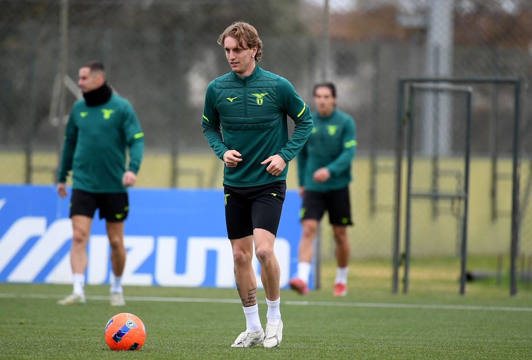 Lazio, tutte le immagini dell’allenamento a Formello – GALLERY - immagine 8