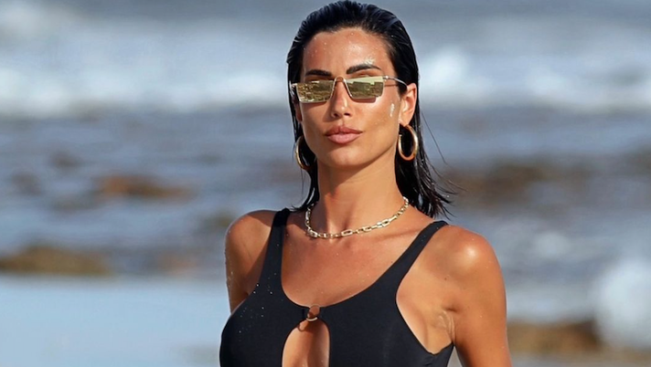 Federica Nargi, che splendore in acqua. Fisico strepitoso per lady Matri Federica Nargi, che splendore in acqua. Fisico strepitoso per lady Matri - immagine 1