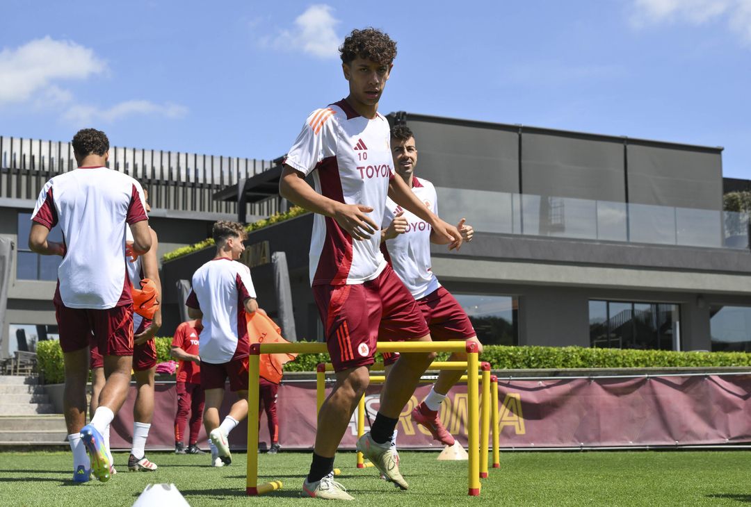 Trigoria, la ripresa degli allenamenti in vista del Torino – FOTO GALLERY - immagine 9
