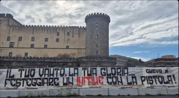 La Curva A ricorda Ciro con uno striscione in occasione di Napoli-Roma – FOTO- immagine 2