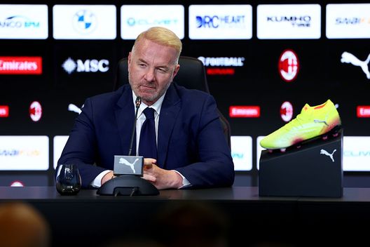 MILAN, ITALY - JULY 09: Igli Tare, Sports Director of AC Milan, looks on during the Samuele Ricci press conference at Casa Milan on July 09, 2025 in Milan, Italy. (Photo by Giuseppe Cottini/AC Milan via Getty Images) igli-tare-modric-conferenza-stampa-presentazione-casa-milan-tv-news-dichiarazioni-foto-frasi-parole