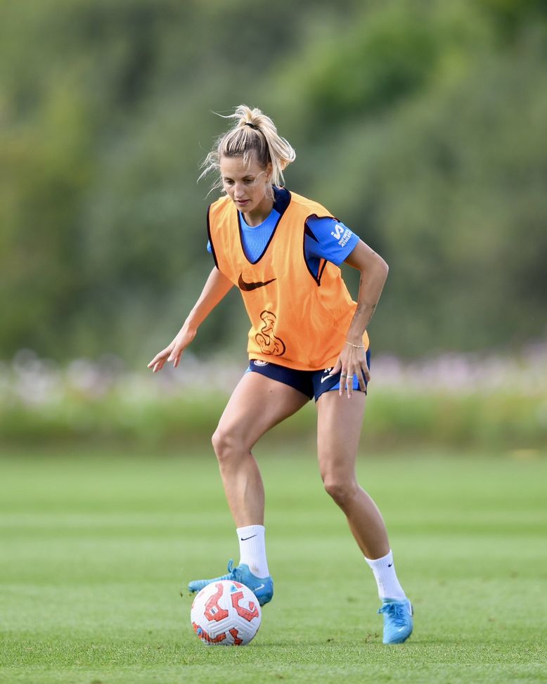 Il Chelsea femminile vieta autografi e selfie per motivi di sicurezza