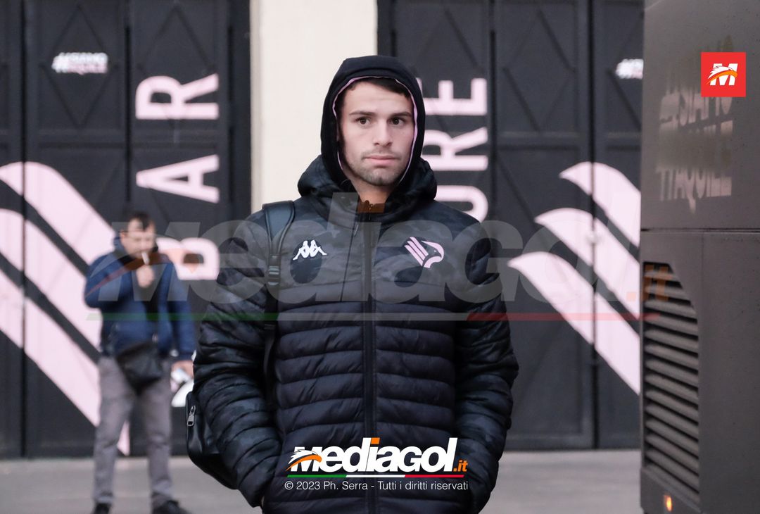 FOTO Pisa-Palermo, i rosanero in partenza dallo stadio “Renzo Barbera” (GALLERY) - immagine 20