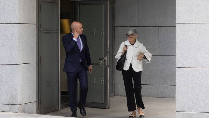 MADRID, SPAIN - MAY 17: The former president of the Royal Spanish Football Federation (RFEF), Luis Rubiales, arrives at the National Court on May 17, 2024, in Madrid, Spain. The National Court has summoned the former president of the Royal Spanish Football Federation (RFEF), Luis Rubiales, to notify him of the opening of the oral trial for the non-consensual kiss to the soccer player Jennifer Hermoso and the alleged coercion that followed. In addition, the rest of the defendants appeared before the court: the former women's national team coach Jorge Vilda, the current sports director of the national team Albert Luque and the former head of marketing Ruben Rivera. (Photo By Eduardo Parra/Europa Press via Getty Images) Caso Hermoso, torna a parlare Rubiales: “C’è chi ha cambiato versione” - immagine 1