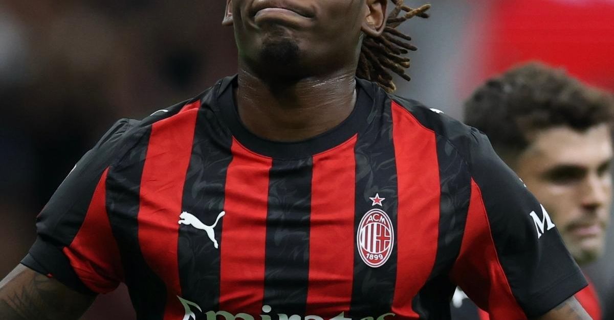 Calciomercato Milan, via Leao? Arriverebbe questo top player a gennaio