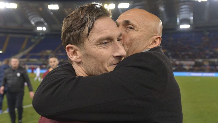 Pace fatta tra Totti e Spalletti, il CT dell’Italia: “Mai smesso di abbracciarlo” - immagine 1