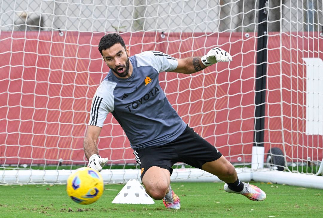 Trigoria, Roma al lavoro per il Monza: c’è Smalling – FOTO GALLERY - immagine 20