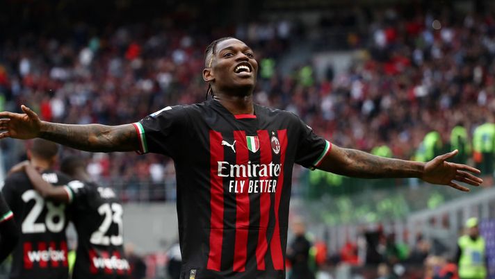 MILAN, ITALY - APRIL 23: Rafael Leao of AC Milan celebrates after scoring the team's first goal during the Serie A match between AC Milan and US Lecce at Stadio Giuseppe Meazza on April 23, 2023 in Milan, Italy. (Photo by Marco Luzzani/Getty Images) Leao