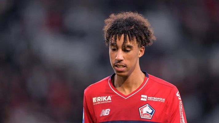 Manchester derby di mercato: United e City si contendono il difensore del Lille, Leny Yoro - immagine 1