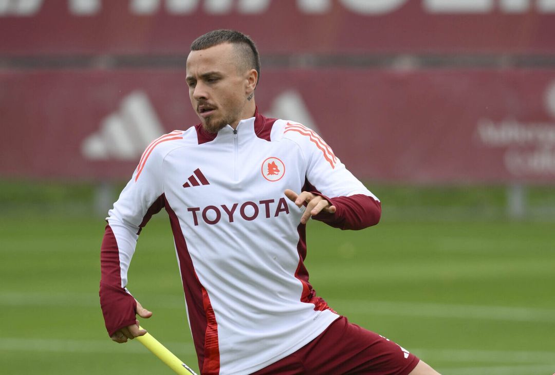 Roma, meno due giorni dal Napoli: Dybala parzialmente in gruppo – FOTO GALLERY - immagine 54