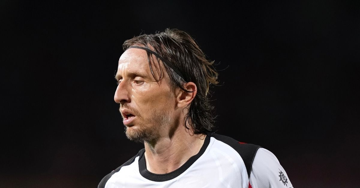 centrocampo milan quante soluzioni per allegri modric top rabiot porta gol