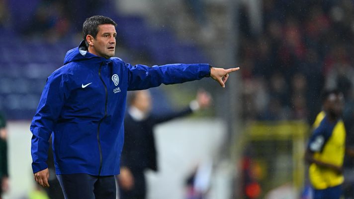 ANDERLECHT, BELGIUM - OCTOBER 21: Head coach of FC Internazionale Cristian Chivu reacts during the UEFA Champions League 2025/26 League Phase MD3 match between Union Saint - Gilloise Vs FC Internazionale Milano at Lotto Park on October 21, 2025 in Anderlecht, Belgium. (Photo by Mattia Pistoia - Inter/Inter via Getty Images) Milan-Como, Chivu: “Io ho imparato a non lamentarmi. Bisogna guardare le cose positive” - immagine 1