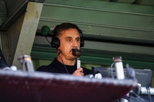Gary Neville (Foto di Jess Hornby/Getty Images) Gary Neville dopo il North West Derby: 'Ten Hag arriverà a Natale...'