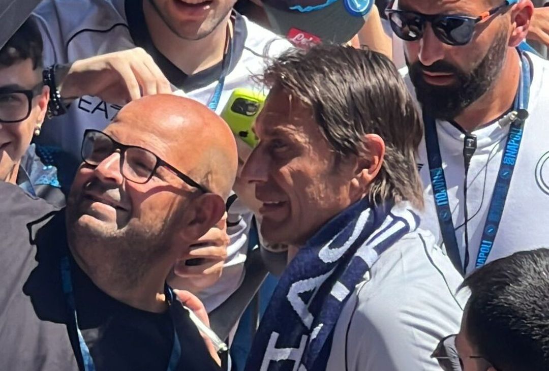 GALLERY Dimaro day 4, Conte idolo della folla: foto ed autografi a seduta conclusa- immagine 1