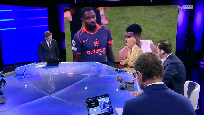 Di Canio: “Inter senza fame e Chivu lo vede. Mi piace tantissimo perché parla uno che…” Di Canio: “Inter senza fame e Chivu lo vede. Mi piace tantissimo perché parla uno che…” - immagine 1