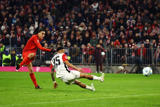 Bayern Monaco show: poker all’Eintracht Francoforte e vetta consolidata- immagine 3