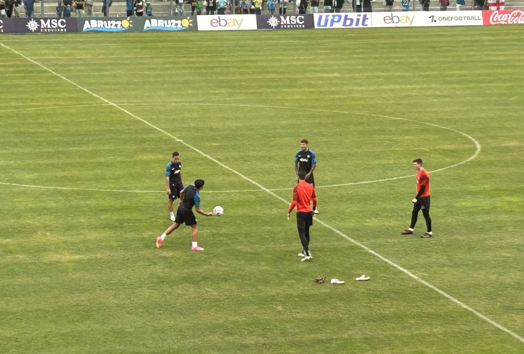 GALLERY Simeone, Di Lorenzo, Raspadori, Idasiak e Meret ancora in campo a fine seduta - immagine 3