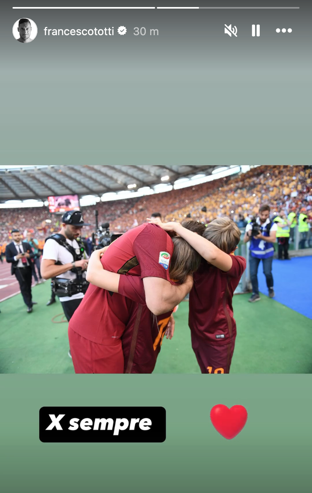 Totti, dedica alla Roma a otto anni dal suo addio al calcio: “La vita” – FOTO- immagine 3