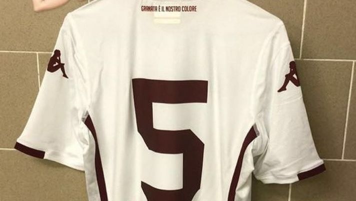 Torino, i numeri di maglia provvisori: Izzo sceglie il 5, Meïté il 23 Torino, i numeri di maglia provvisori: Izzo sceglie il 5, Meïté il 23 - immagine 1