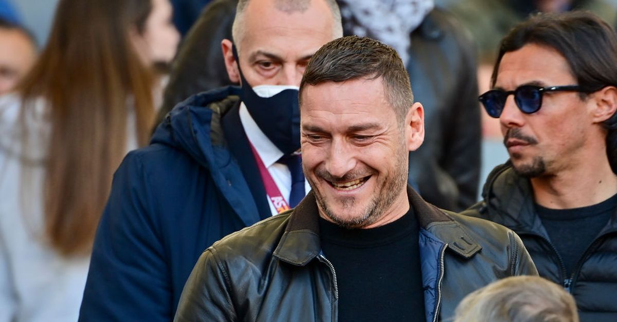 Totti: "Tra poco torno all'Olimpico. Dybala attaccante? Non può farlo. Sulla Roma di Gasperini..."