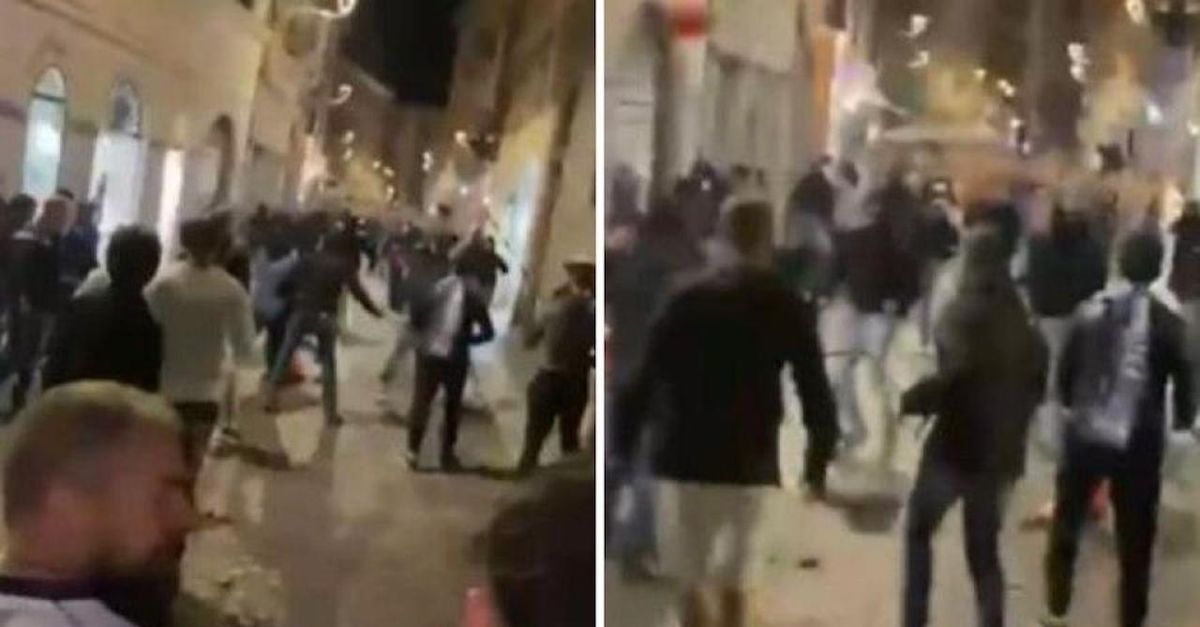 Scudetto al Napoli: guerriglia tra tifosi a Parma. Ecco che è successo | VIDEO Scudetto al Napoli: guerriglia tra tifosi a Parma. Ecco che è successo | VIDEO