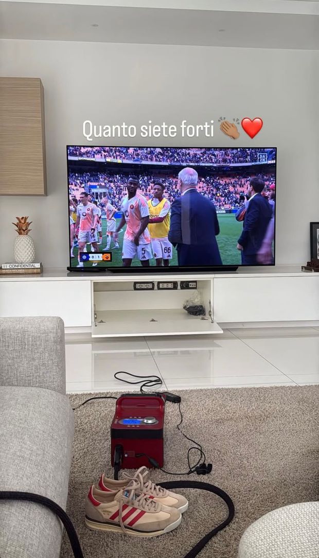 La Roma vince con l’Inter e Dybala esulta sui social: “Quanto siete forti”- immagine 2