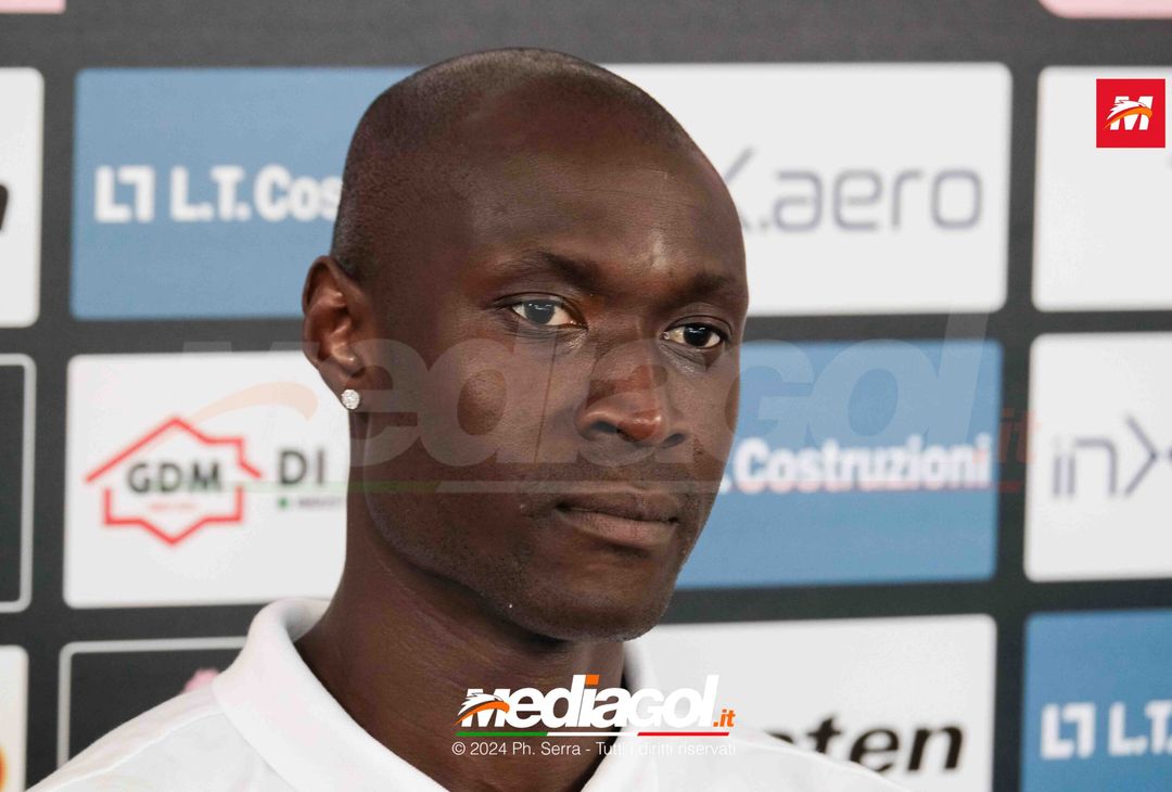 FOTO PALERMO, la presentazione di Alfred Gomis in conferenza (Gallery) - immagine 16