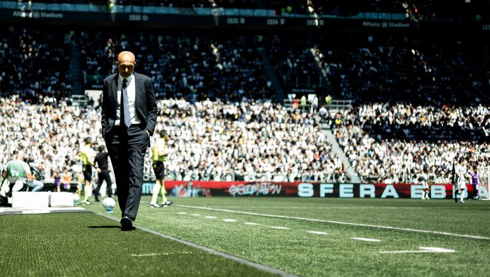 TURIN, ITALY - MAY 17: Luciano Spalletti of Juventus during the Serie A match between Juventus FC and ACF Fiorentina at Allianz Stadium on May 17, 2026 in Turin, Italy. (Photo by Daniele Badolato - Juventus FC/Juventus FC via Getty Images) Spalletti rivela: “Mai pensato alle dimissioni dopo la Fiorentina” - immagine 1
