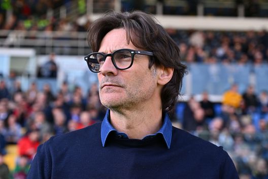 PARMA, ITALY - MARCH 08: Paolo Vanoli head coach of Torino FC looks on during the Serie A match between Parma and Torino at Stadio Ennio Tardini on March 08, 2025 in Parma, Italy. (Photo by Alessandro Sabattini/Getty Images)