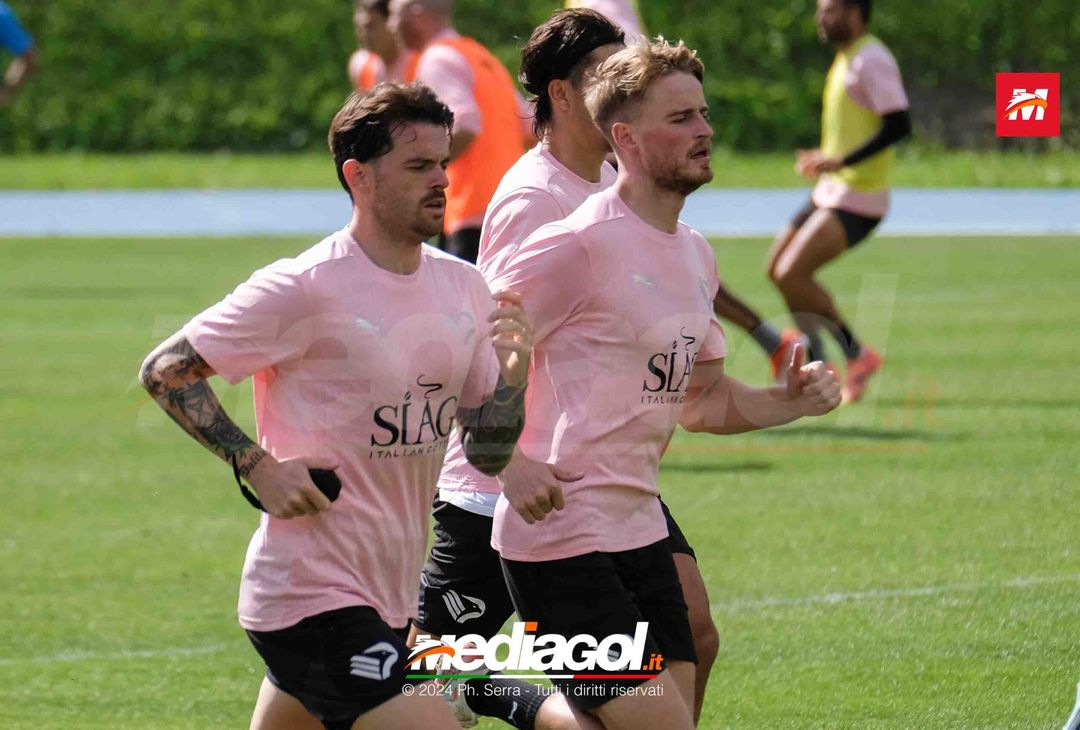 FOTO Ritiro Palermo, seduta mattutina al centro Aquagranda (GALLERY) - immagine 46