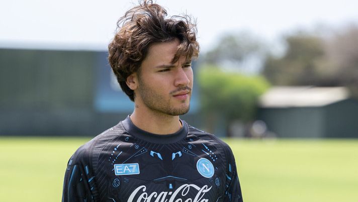 NAPLES, ITALY - JULY 14: Antonio Vergara of SSC Napoli attends the first training session of the 2025/26 season at the club’s training center on July 14, 2025 in Castel Volturno, Italy. (Photo by SSC NAPOLI/SSC NAPOLI via Getty Images) vergara napoli