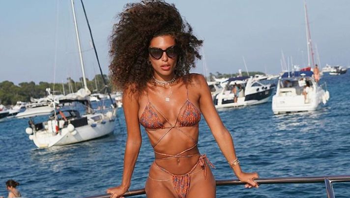 Lady Verratti più sexy che mai: foto stile USA per il 4 luglio - immagine 1