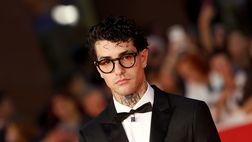 Tony Effe e l’amore per Totti: “È il re di Roma. Lo amo più di mia madre”