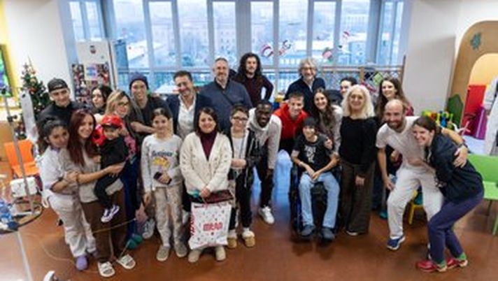 Fik e Francesco, la coppia della solidarietà all’Istituto dei Tumori - immagine 1