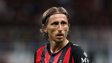 modric-milan-sottovalutato-maestro-calciomercato-elogi-trattativa-italia-narrazioni
