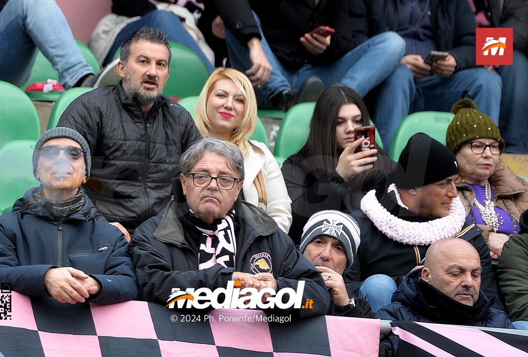 FOTOTIFO Palermo-Modena 4-2, gli scatti ai tifosi al “Renzo Barbera” (GALLERY) - immagine 47
