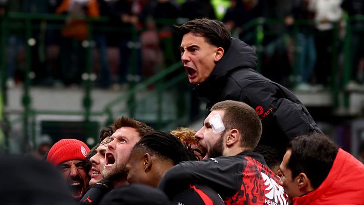MILAN, ITALY - JANUARY 18: Niclas Fullkrug of AC Milan celebrates with teammates after scoring his team's first goal during the Serie A match between AC Milan and US Lecce at Giuseppe Meazza Stadium on January 18, 2026 in Milan, Italy. (Photo by Giuseppe Cottini/AC Milan via Getty Images) Milan, Krosche rifiuta tutto! Resta al Francoforte: rossoneri col cerino in mano - immagine 1
