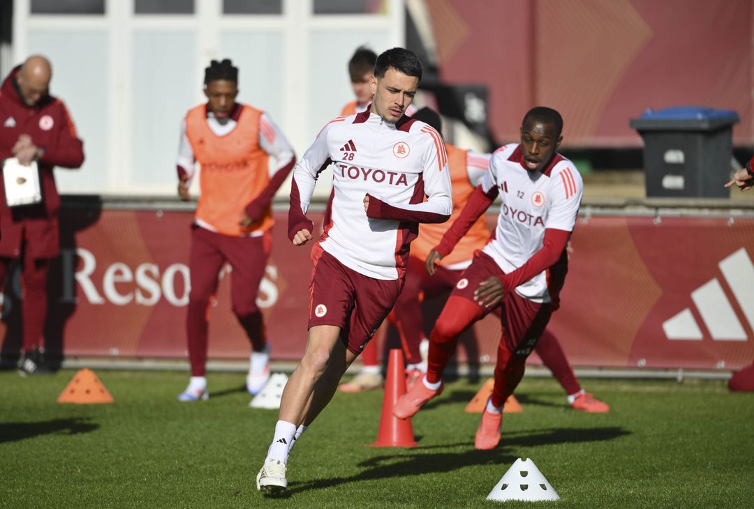 Roma, la ripresa degli allenamenti in vista del Milan – FOTO GALLERY - immagine 8