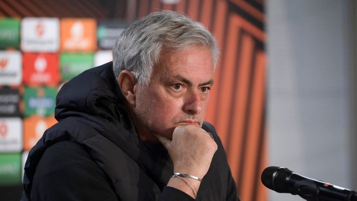 Mou, la svolta. Il club è con lui e il rinnovo torna possibile - immagine 1