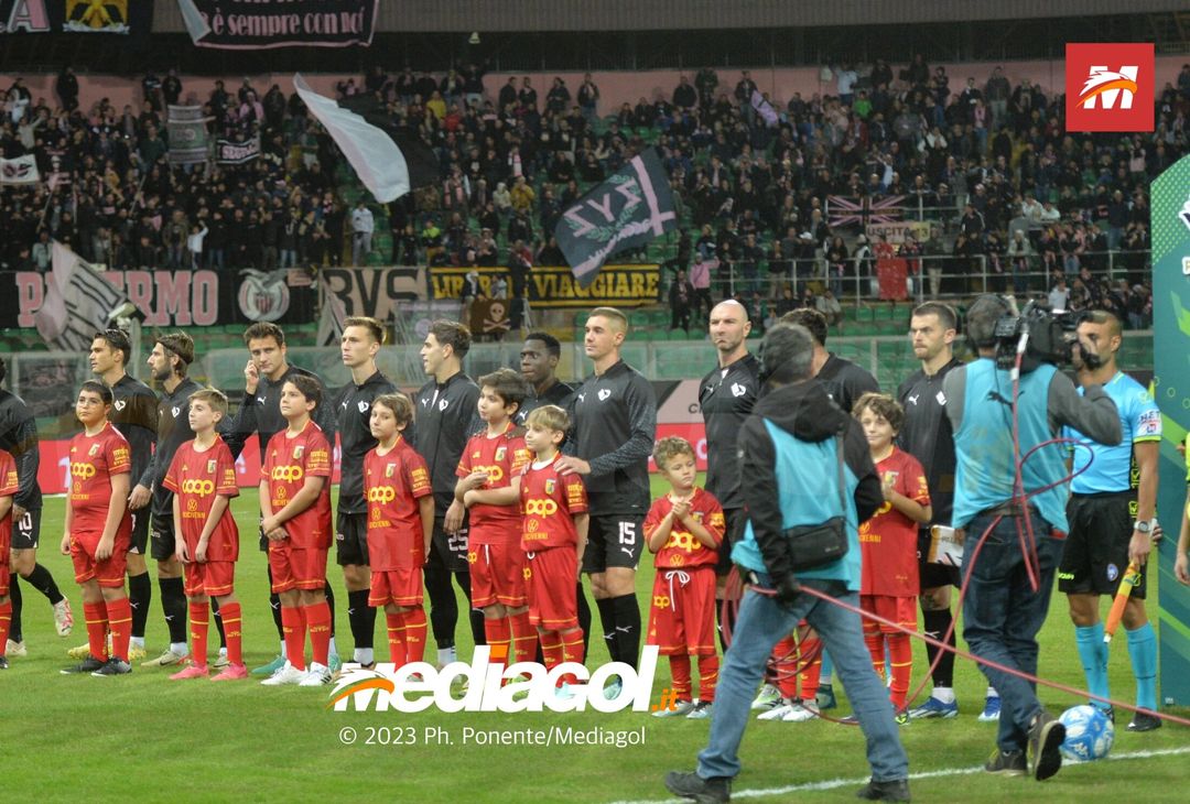 FOTO Palermo-Catanzaro 1-2, 15ª giornata Serie B 2023-2024 (GALLERY) - immagine 19
