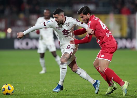MONZA, ITALY - NOVEMBER 11: Antonio Sanabria of Torino FC battles for possession with Andrea Carboni of AC Monza during the Serie A TIM match between AC Monza and Torino FC at U-Power Stadium on November 11, 2023 in Monza, Italy. (Photo by Emilio Andreoli/Getty Images)