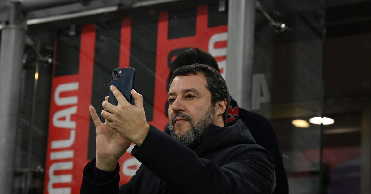 Milan, Salvini si complimenta con l’Inter: ma sullo sfondo c’è lui … (FOTO)