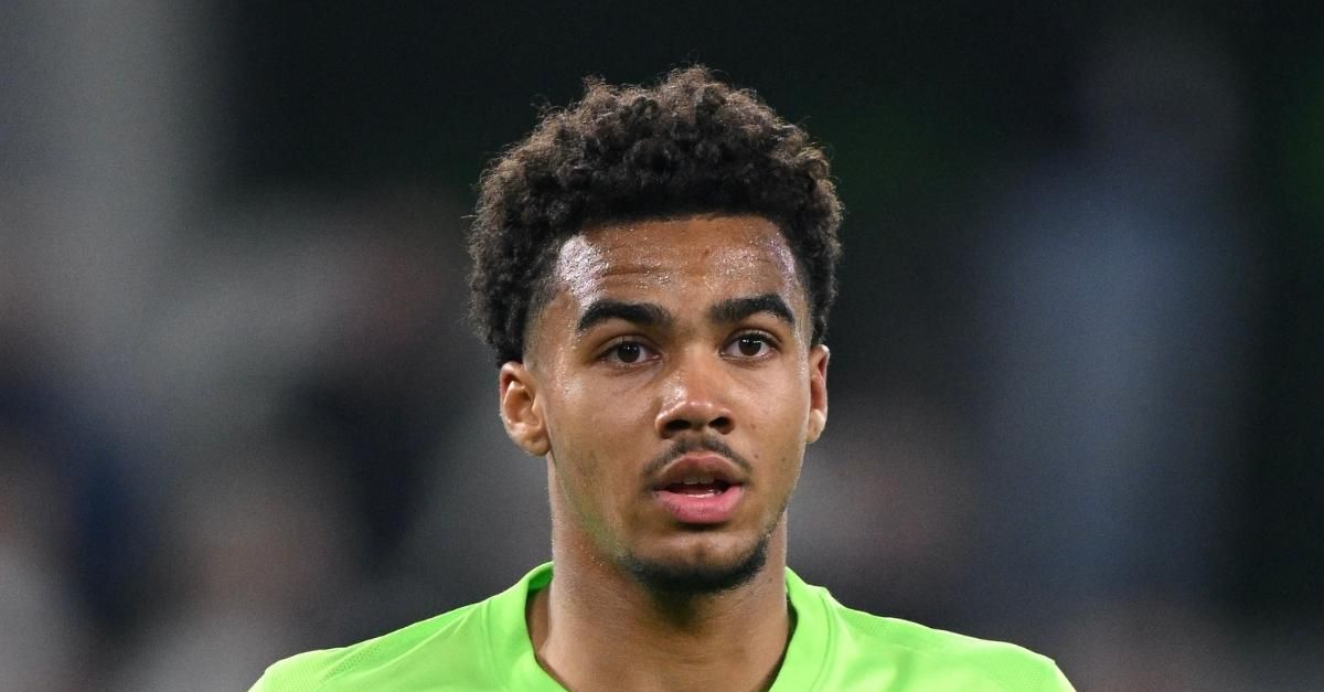 Calciomercato Milan, nuovo difensore: Tare sorprende tutti e chiude per lui Calciomercato Milan, nuovo difensore: Tare sorprende tutti e chiude per lui