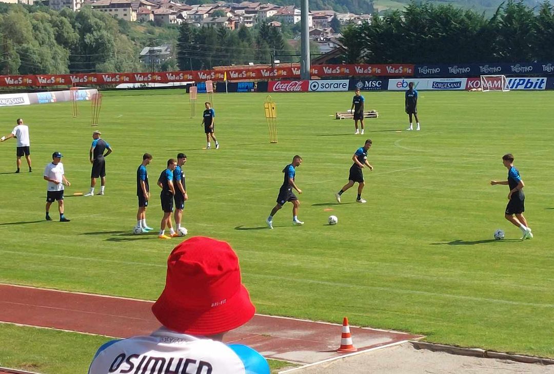 GALLERY Al via l’allenamento odierno del Napoli: gli azzurri sono già in campo - immagine 2