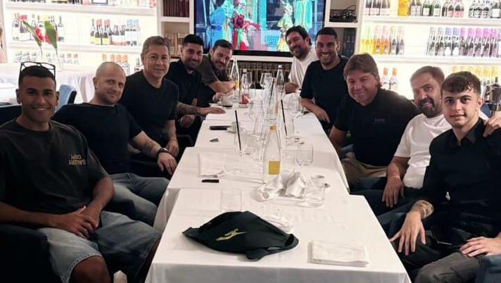 Francisco Baridò e Walid Cheddira, neo acquisti di Napoli e Sassuolo, si sono incrociati nella serata di ieri: cena insieme da Cicciotto. baridò napoli cheddira sassuolo