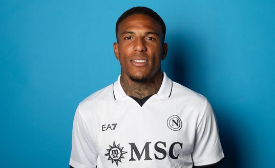 CASTEL DI SANGRO, ITALY - JULY 28: SSC Napoli player Michael Folorunsho signs a contract extension until 2029 with the club on July 28, 2024 in Castel di Sangro, Italy. (Photo by SSC NAPOLI/SSC NAPOLI via Getty Images) Michael Folorunsho