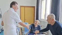 A Portici il Ferragosto di tutti! Cuomo visita una casa di riposo e le spiagge locali